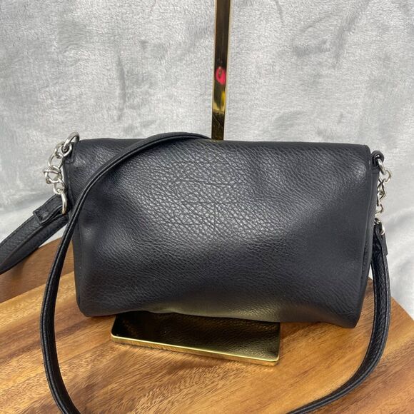 Kenneth Cole Reaction Crossbody Bag Black Pebbled Faux Leather Snap Flap Zipper - Picture 5 of 16